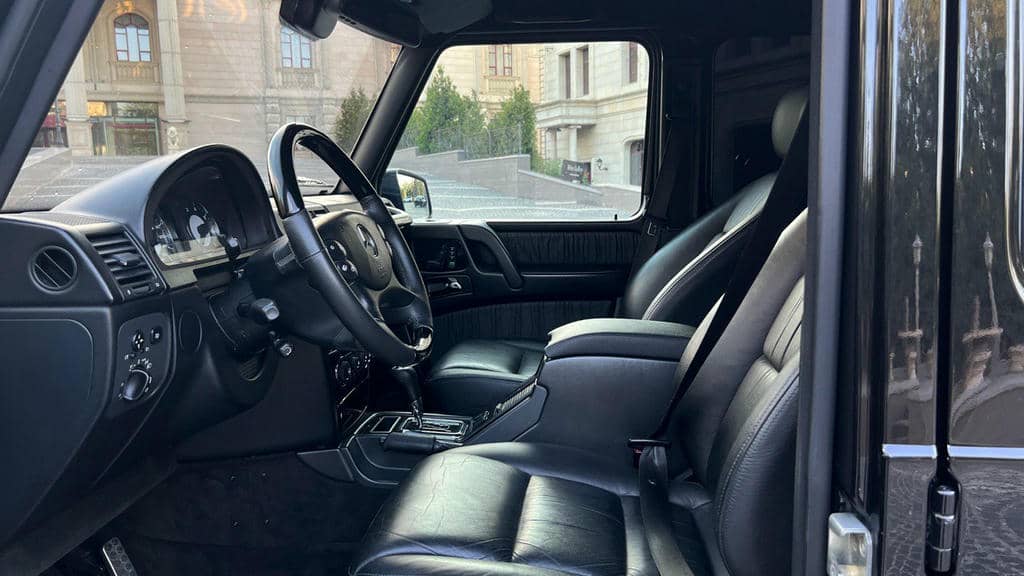 MERCEDES BENZ G500